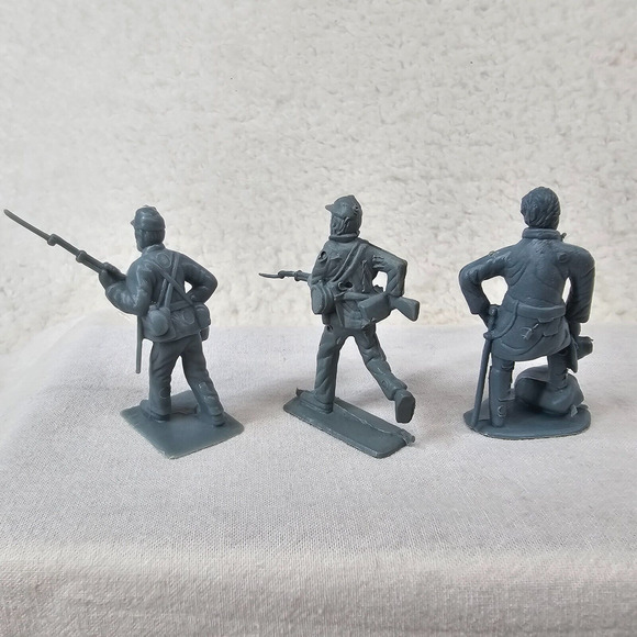 Toy Soldier Lot Civil War Era Military China Made 1 Pound Gallon Bag Blue Grey - Picture 5 of 8